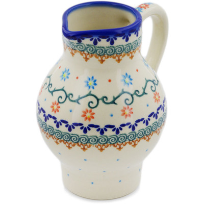 Pitcher in pattern D203