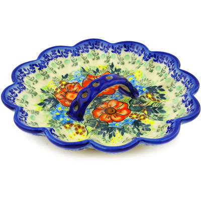 Pattern D109 in the shape Egg Plate
