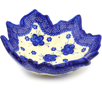Pattern D1 in the shape Leaf Shaped Bowl