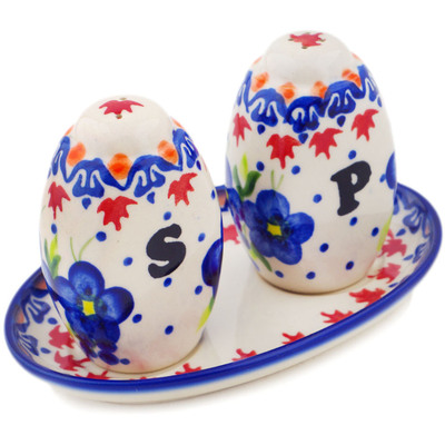Pattern D52 in the shape Salt and Pepper Set