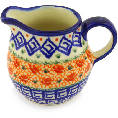 Pitcher in pattern D39
