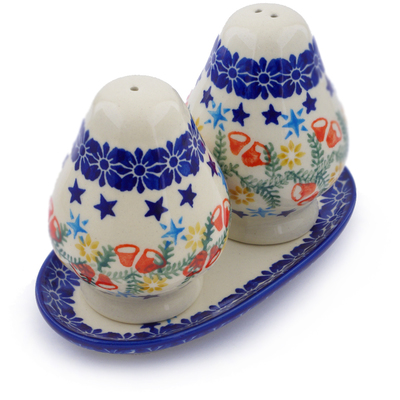 Pattern D205 in the shape Salt and Pepper Set