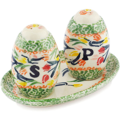 Pattern D403 in the shape Salt and Pepper Set