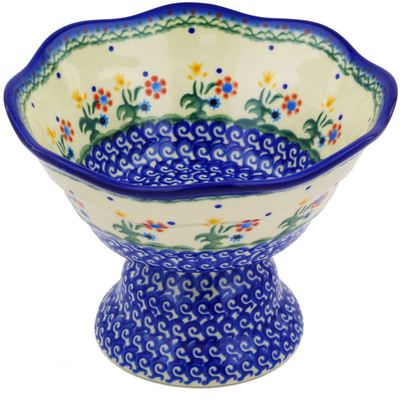 Pattern D19 in the shape Bowl with Pedestal