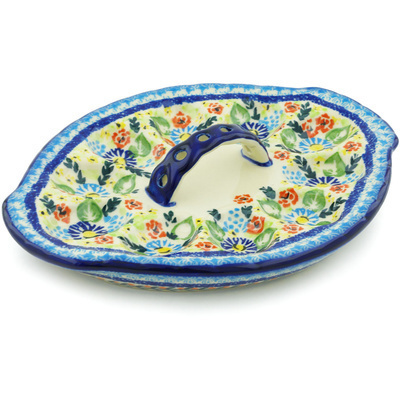 Pattern D82 in the shape Egg Plate