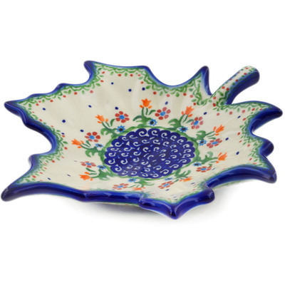 Pattern D19 in the shape Leaf Shaped Bowl