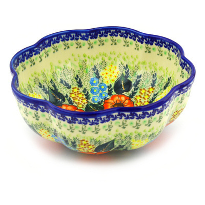 Scalloped Fluted Bowl in pattern D109