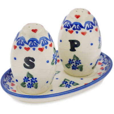 Pattern D33 in the shape Salt and Pepper Set