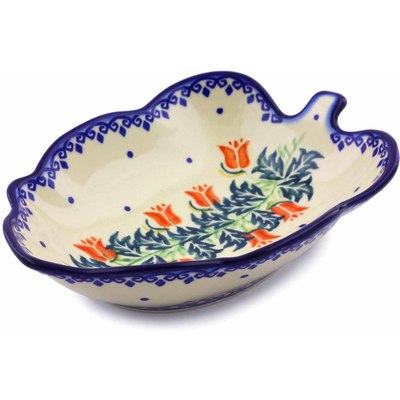 Pattern D23 in the shape Leaf Shaped Bowl