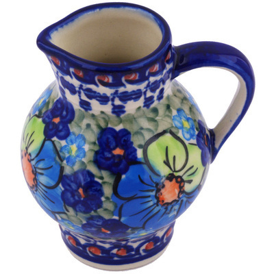 Pitcher in pattern D142