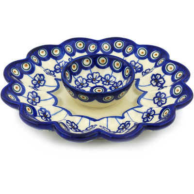 Pattern D106 in the shape Egg Plate