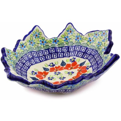 Pattern D152 in the shape Leaf Shaped Bowl