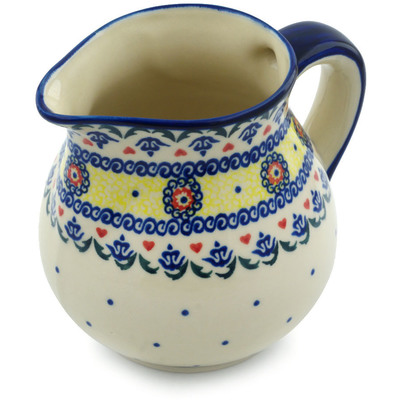 Pitcher in pattern D43