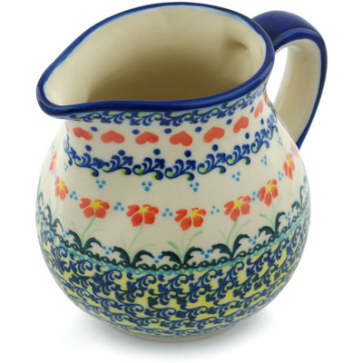 Pitcher in pattern D124
